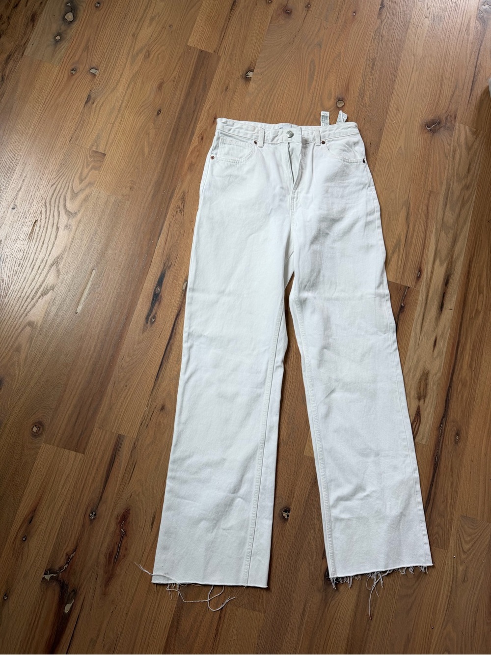 Zara White Straight-Leg Raw-Hem Jeans for Women